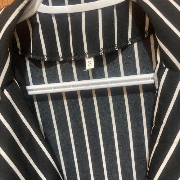 NWOT Black with White Stripes top - Picture 2 of 9
